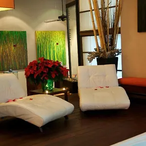 **** Hotel Executive Cosmopolitan Canada