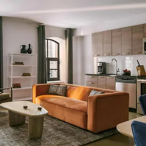 one-bedroom-on-rue-saint-jacques-apt-212.hotels-in-montreal.org/